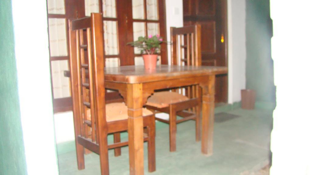White Heart Hotel Ела Екстериор снимка