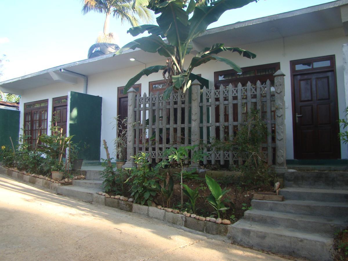 White Heart Hotel Ела Екстериор снимка